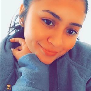 Meet your Posher, Gabriela